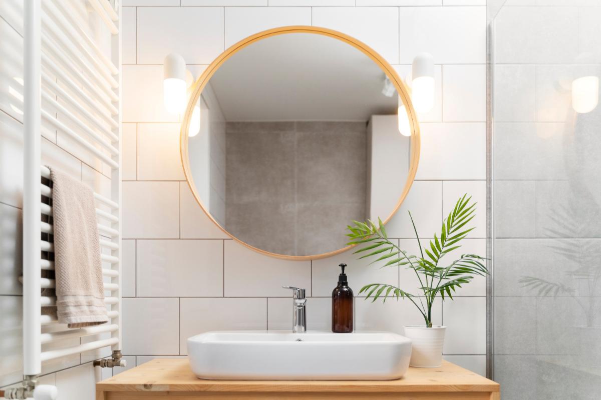 How to make your bathroom less cluttered