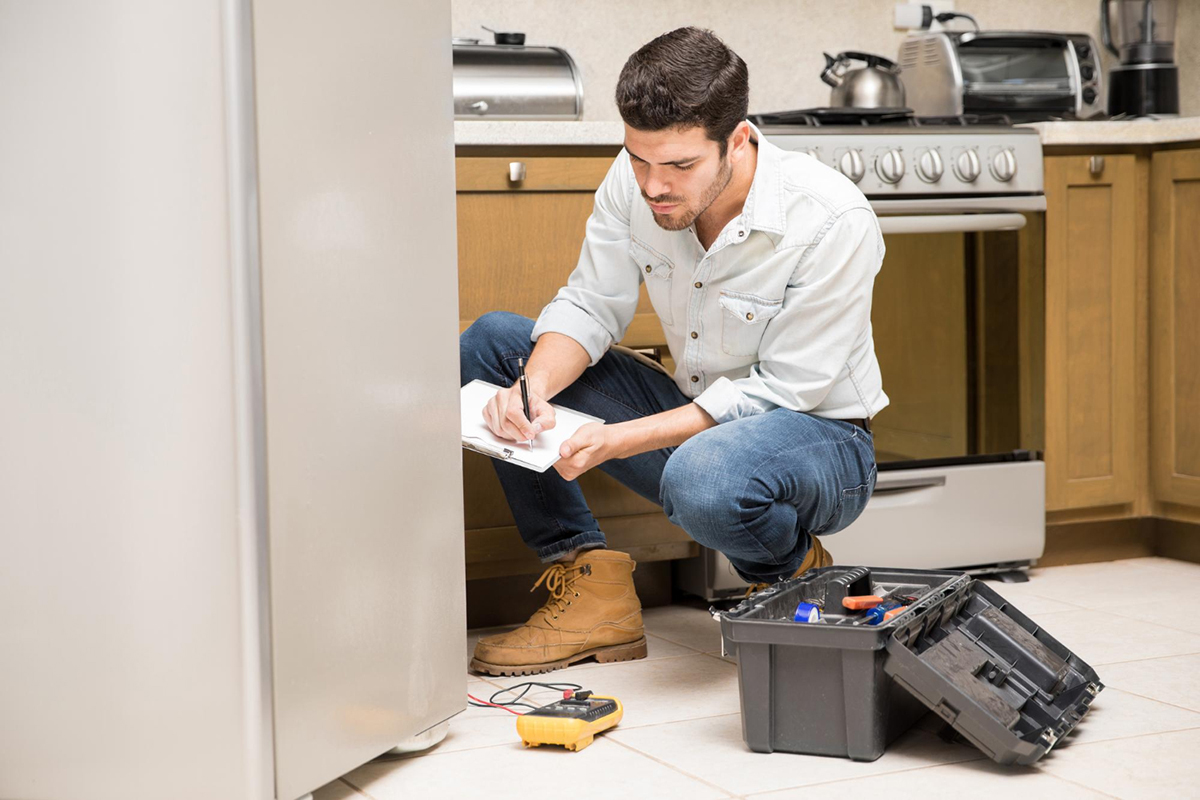 A Guide to Requesting Repairs and Maintenance for Your Apartment