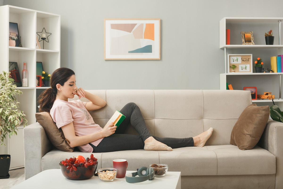 Essential Safety Tips For Single Women Living Alone in an Apartment