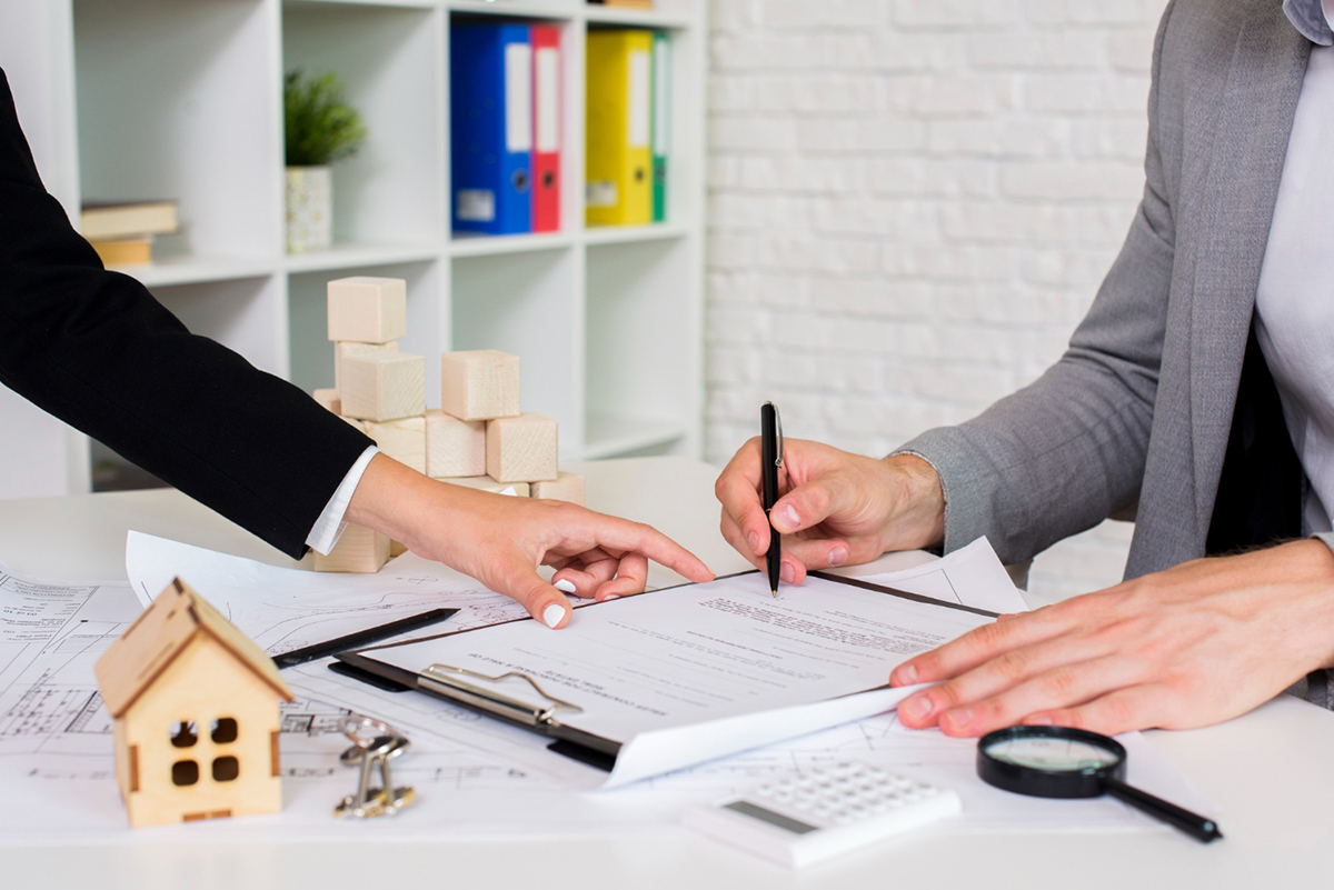 Essential Things To Consider Before Signing a Lease