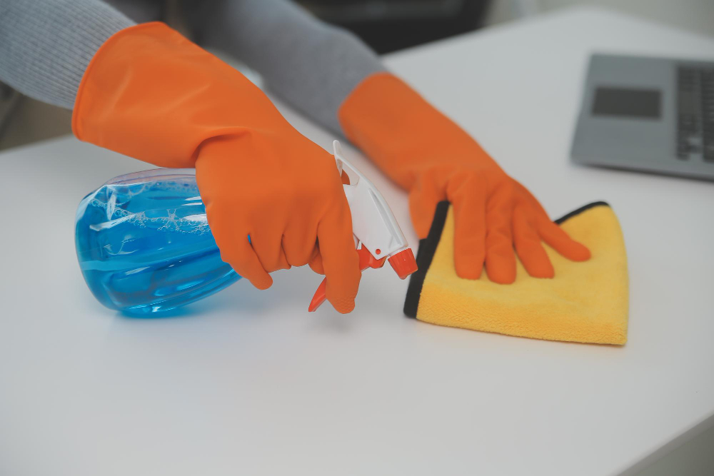 Lazy Apartment-Cleaning Hacks That Work Great