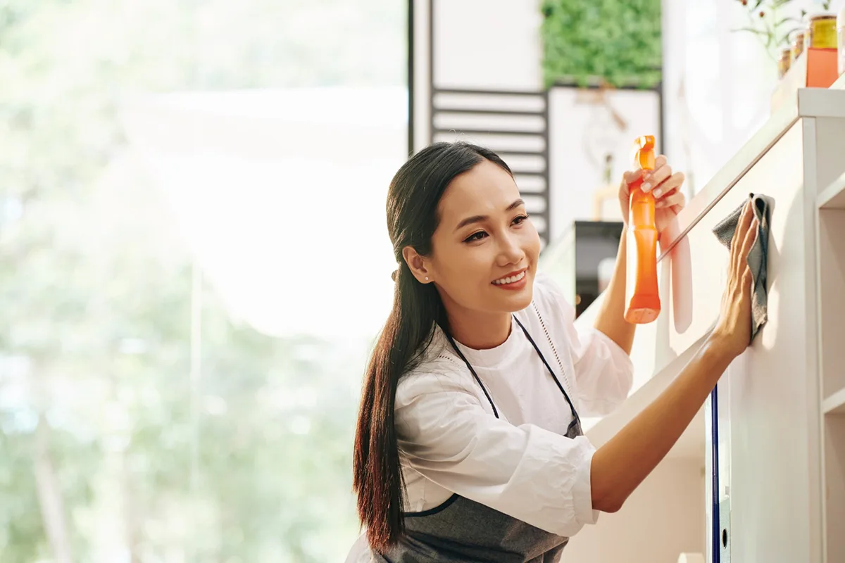 How to Keep Your Apartment Tidy and Sanitized