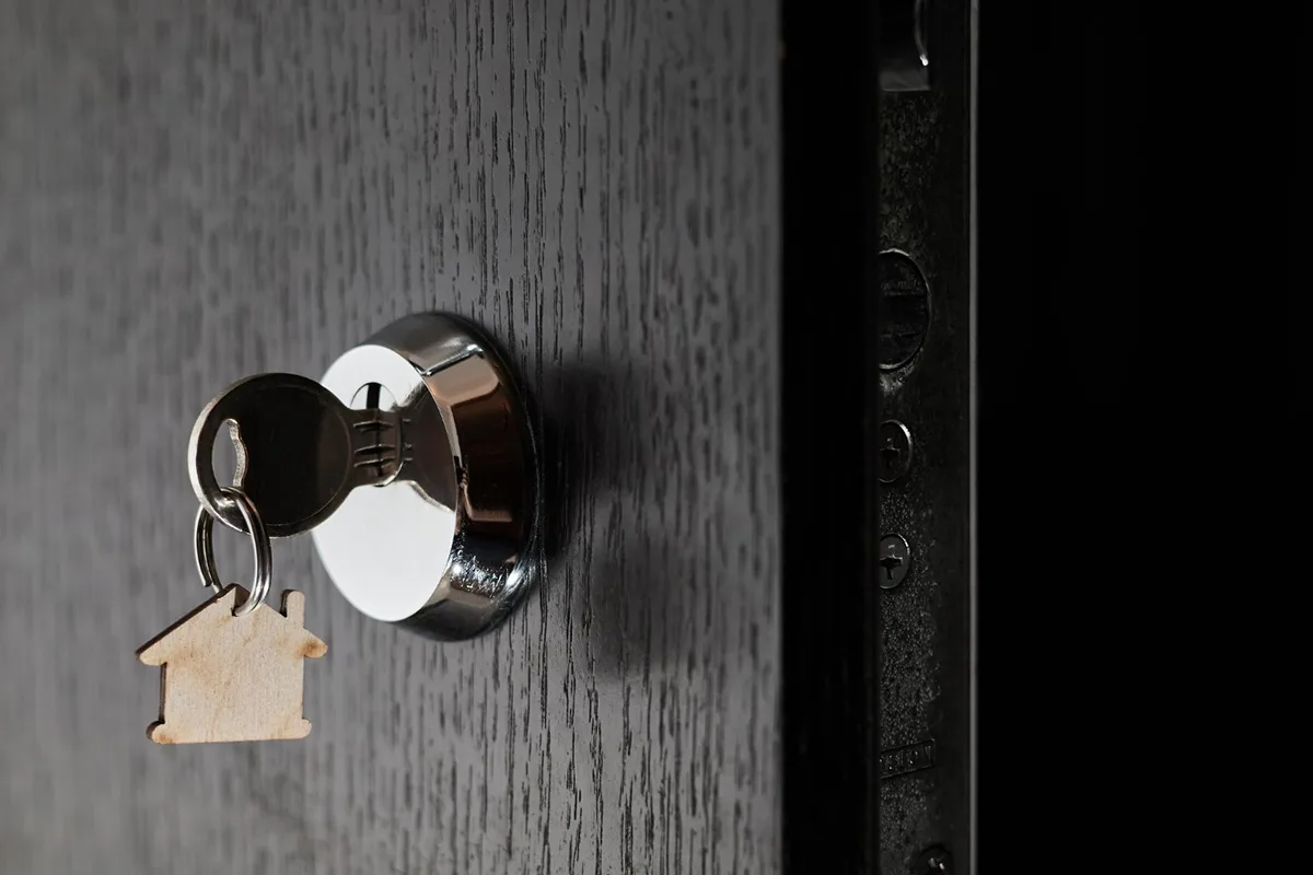 Essential Security Tips for Safe Apartment Living