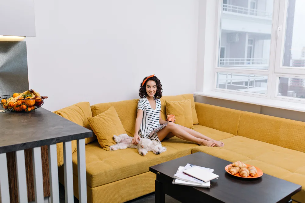 Minimalist vs. Maximalist: Which Style Fits Your Apartment?